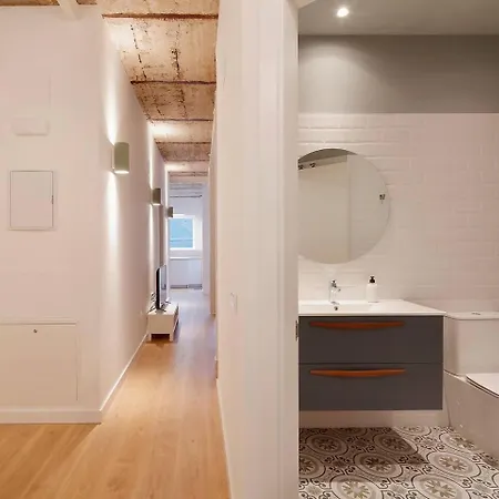 Avg Patio De Caveda Dcha * Хихон