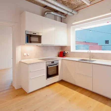 Avg Patio De Caveda Dcha *